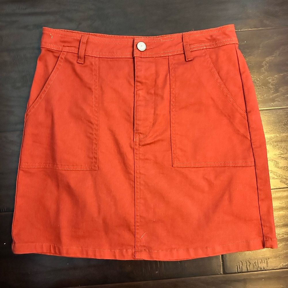 Cooper key fall skirt